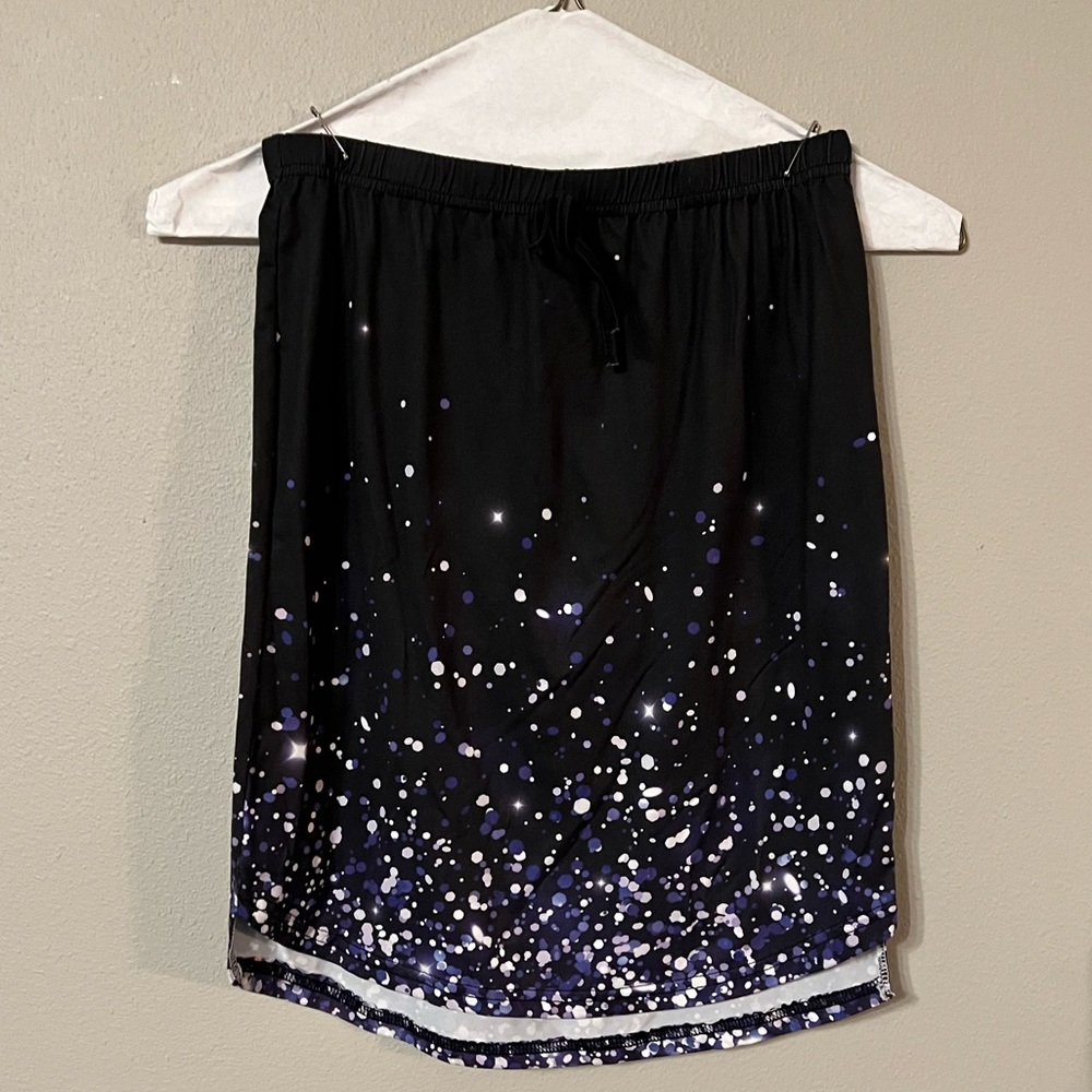 Skirt back with sparkle design